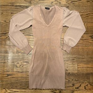 BeBe Long Sheer Sleeve V-Neck Bodycon Dress in Nude, Medium